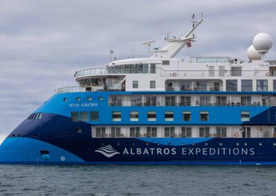 Expeditionsschiff MS Ocean Albatros