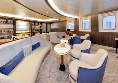 discovery-lounge-ms-ocean-explorer-©Quark Expeditions