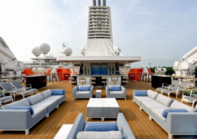 observation-deck-ms-ocean-explorer-©Quark Expeditions